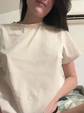 Snapshot of Lunaabbey chatting on January 9, 2026, 4:25 pm Lunaabbey online show from January 9, 2026, 4:25 pm