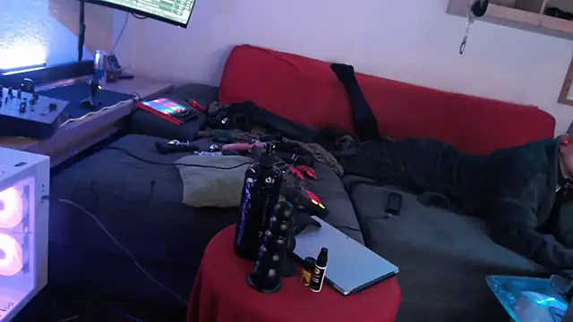 Snapshot of davidgntxxxxx chatting on March 27, 2026, 5:47 pm davidgntxxxxx online show from March 27, 2026, 5:47 pm