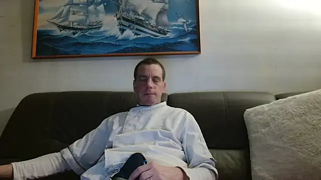 Snapshot of cloupefun chatting on January 14, 2026, 7:12 am cloupefun online show from January 14, 2026, 7:12 am