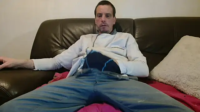 Snapshot of cloupefun chatting on February 6, 2026, 7:04 am cloupefun online show from February 6, 2026, 7:04 am