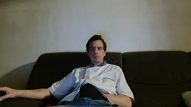 Snapshot of cloupefun chatting on December 19, 2025, 6:27 am cloupefun online show from December 19, 2025, 6:27 am