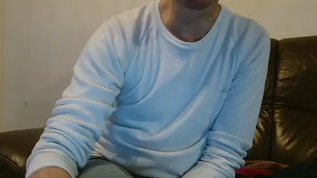 Snapshot of cloupefun chatting on November 18, 2025, 7:22 am cloupefun online show from November 18, 2025, 7:22 am