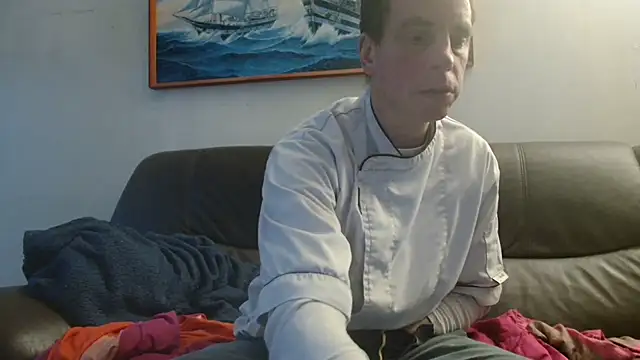 Snapshot of cloupefun chatting on February 23, 2026, 7:31 am cloupefun online show from February 23, 2026, 7:31 am