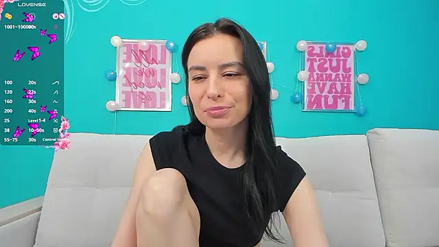 Snapshot of Horny_Nikki_ chatting on February 3, 2026, 8:41 am Horny Nikki online show from February 3, 2026, 8:41 am