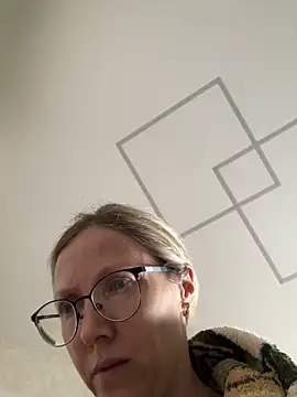 angelmommu online show from October 23, 2025, 6:23 am