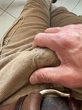 Snapshot of buodiculo chatting on March 10, 2025, 2:37 pm buodiculo online show from March 10, 2025, 2:37 pm