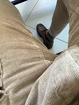 Snapshot of buodiculo chatting on March 19, 2025, 2:46 pm buodiculo online show from March 19, 2025, 2:46 pm