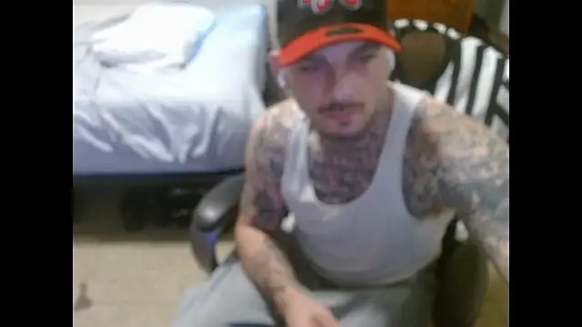 Snapshot of DADDY_KANE8--- chatting on May 26, 2026, 5:55 pm DADDY KANE8--- online show from May 26, 2026, 5:55 pm