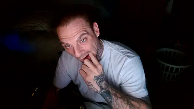 Snapshot of DADDY_KANE8--- chatting on April 7, 2026, 6:59 am DADDY KANE8--- online show from April 7, 2026, 6:59 am