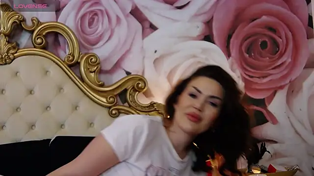 Snapshot of HessaHessy chatting on March 17, 2025, 4:54 pm HessaHessy online show from March 17, 2025, 4:54 pm