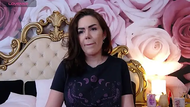 Snapshot of HessaHessy chatting on November 13, 2025, 7:40 pm HessaHessy online show from November 13, 2025, 7:40 pm