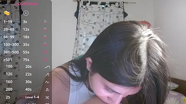 Snapshot of mia__lopez_ chatting on February 14, 2025, 11:09 pm mia lopez online show from February 14, 2025, 11:09 pm