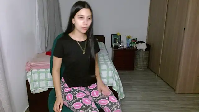 Snapshot of mia__lopez_ chatting on September 22, 2025, 3:45 am mia lopez online show from September 22, 2025, 3:45 am