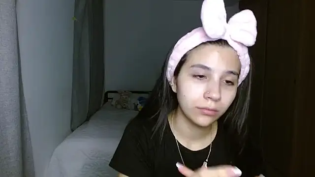 Snapshot of mia__lopez_ chatting on November 13, 2025, 4:16 am mia lopez online show from November 13, 2025, 4:16 am