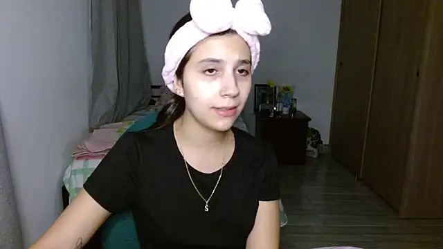 Snapshot of mia__lopez_ chatting on September 23, 2025, 5:14 am mia lopez online show from September 23, 2025, 5:14 am