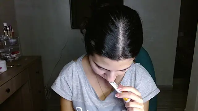 Snapshot of mia__lopez_ chatting on July 4, 2026, 5:25 am mia lopez online show from July 4, 2026, 5:25 am