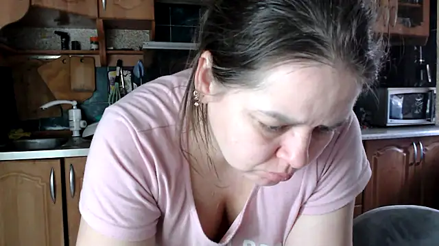 Snapshot of uliastar chatting on February 17, 2026, 7:38 am uliastar online show from February 17, 2026, 7:38 am