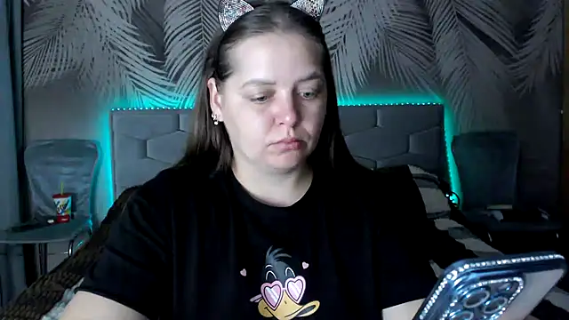 uliastar online show from September 11, 2025, 6:13 am