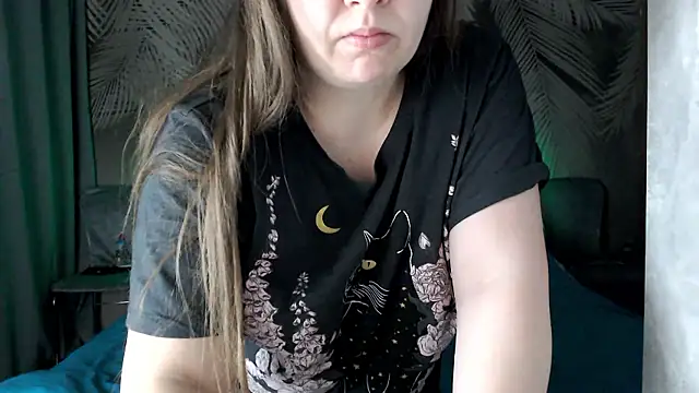 Snapshot of uliastar chatting on January 13, 2026, 9:24 am uliastar online show from January 13, 2026, 9:24 am