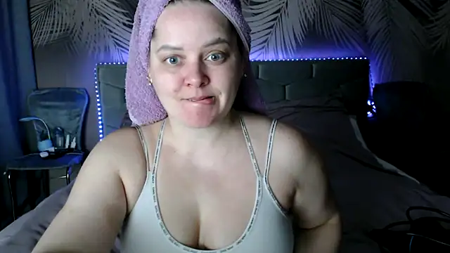 Snapshot of uliastar chatting on March 27, 2026, 8:11 am uliastar online show from March 27, 2026, 8:11 am