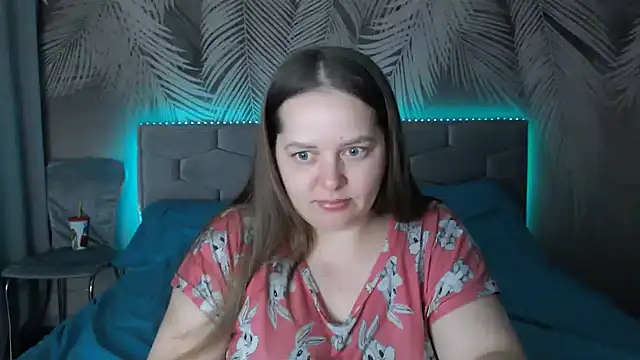 uliastar online show from March 11, 2025, 7:14 am