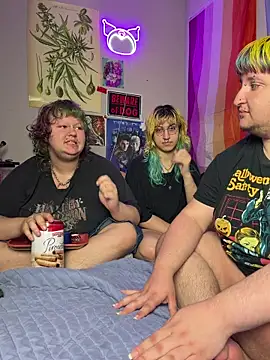 Snapshot of ivolustful chatting on July 25, 2026, 3:18 pm ivolustful online show from July 25, 2026, 3:18 pm