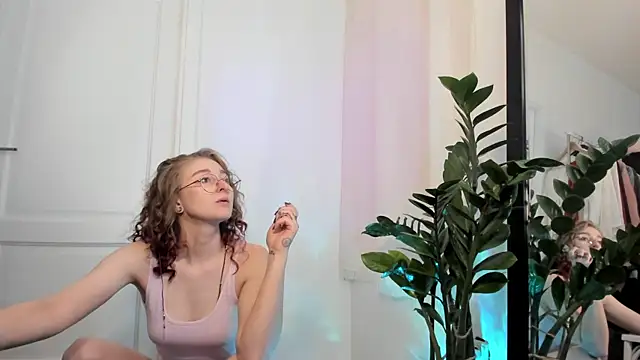 Snapshot of Lana_Delmar chatting on May 11, 2026, 11:33 am Lana Delmar online show from May 11, 2026, 11:33 am
