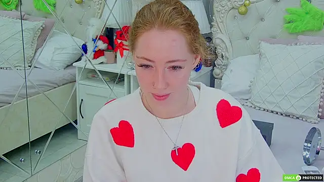 TinaBrook online show from December 17, 2025, 4:17 am