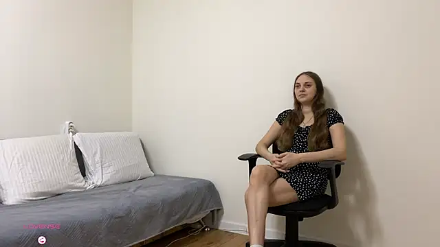 Snapshot of SunriseGuys chatting on April 6, 2026, 12:28 pm SunriseGuys online show from April 6, 2026, 12:28 pm