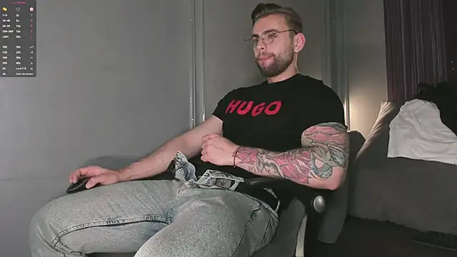 Snapshot of WayneWilson chatting on September 27, 2025, 4:40 am WayneWilson online show from September 27, 2025, 4:40 am