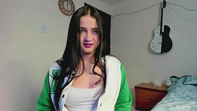 Snapshot of Hott_Hanna chatting on February 14, 2025, 5:30 am Hott Hanna online show from February 14, 2025, 5:30 am