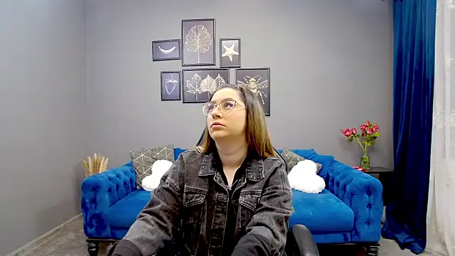 Snapshot of Katewalker_ chatting on February 27, 2025, 5:58 pm Katewalker online show from February 27, 2025, 5:58 pm