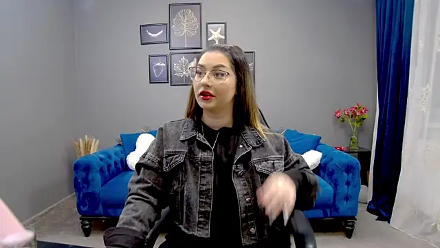 Snapshot of Katewalker_ chatting on March 3, 2025, 6:03 pm Katewalker online show from March 3, 2025, 6:03 pm