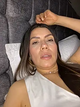 martina contreras online show from March 6, 2026, 3:12 am