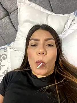 Snapshot of martina_contreras chatting on October 26, 2025, 5:08 am martina contreras online show from October 26, 2025, 5:08 am