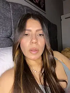 martina contreras online show from February 24, 2026, 4:46 am