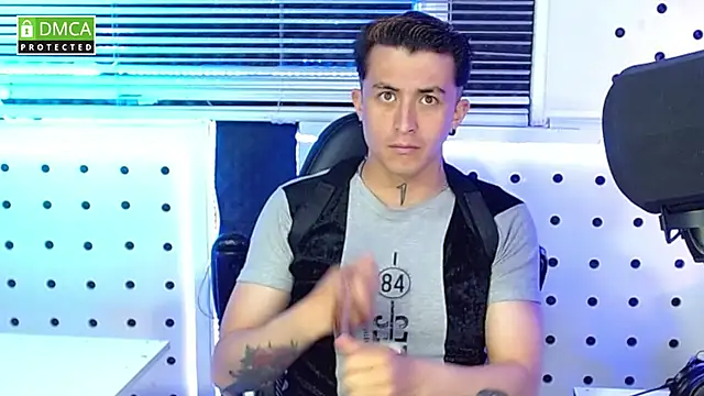 Snapshot of Darko0717 chatting on October 10, 2025, 11:16 pm Darko0717 online show from October 10, 2025, 11:16 pm