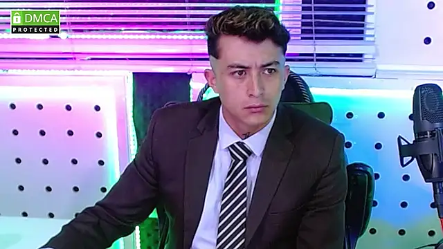 Snapshot of Darko0717 chatting on October 17, 2025, 10:29 am Darko0717 online show from October 17, 2025, 10:29 am