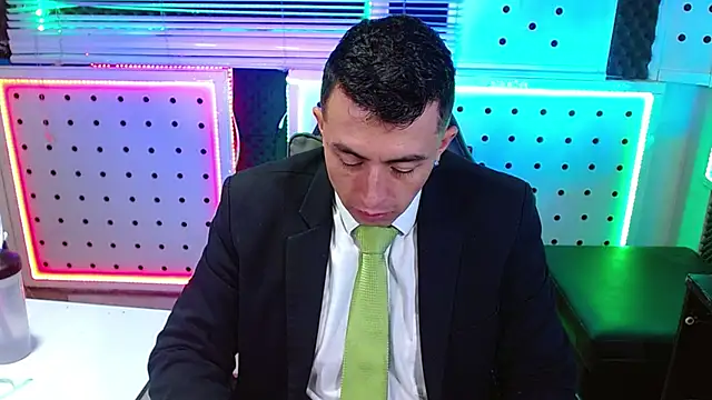 Snapshot of Darko0717 chatting on February 21, 2026, 12:18 pm Darko0717 online show from February 21, 2026, 12:18 pm