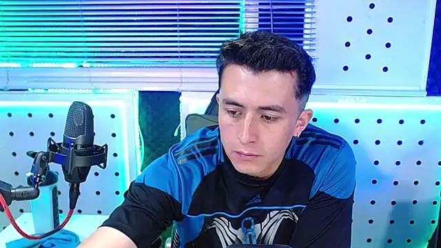 Snapshot of Darko0717 chatting on January 9, 2026, 4:14 pm Darko0717 online show from January 9, 2026, 4:14 pm