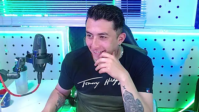 Snapshot of Darko0717 chatting on January 18, 2026, 1:31 am Darko0717 online show from January 18, 2026, 1:31 am