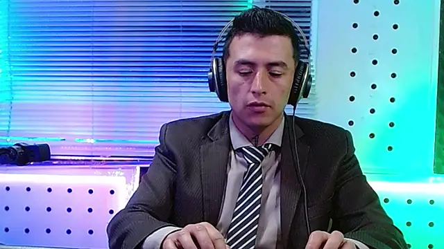 Snapshot of Darko0717 chatting on March 22, 2026, 2:51 pm Darko0717 online show from March 22, 2026, 2:51 pm