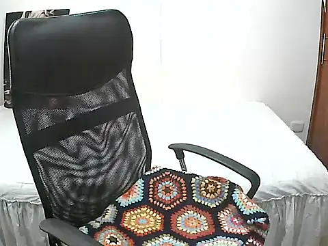 SenthiX online show from September 14, 2025, 2:50 pm