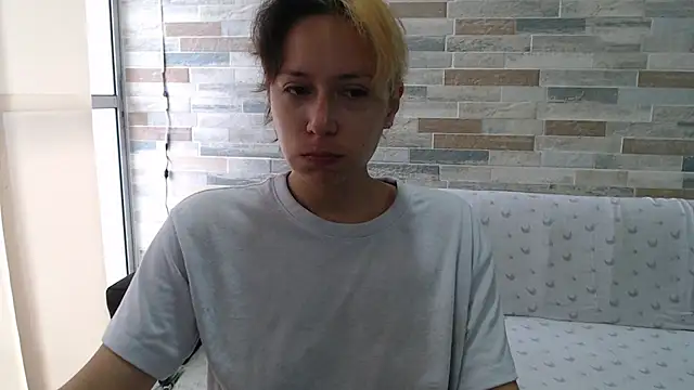 Snapshot of MommyMiaWs chatting on September 25, 2025, 1:06 pm MommyMiaWs online show from September 25, 2025, 1:06 pm