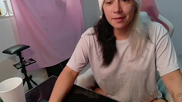 MommyMiaWs online show from February 17, 2026, 1:30 pm