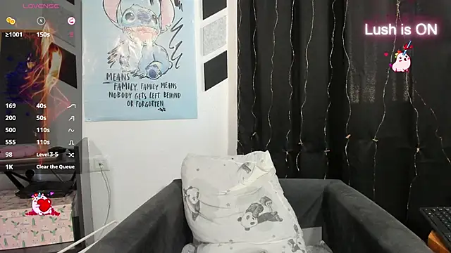 Snapshot of alexysgray chatting on May 13, 2026, 5:31 pm alexysgray online show from May 13, 2026, 5:31 pm