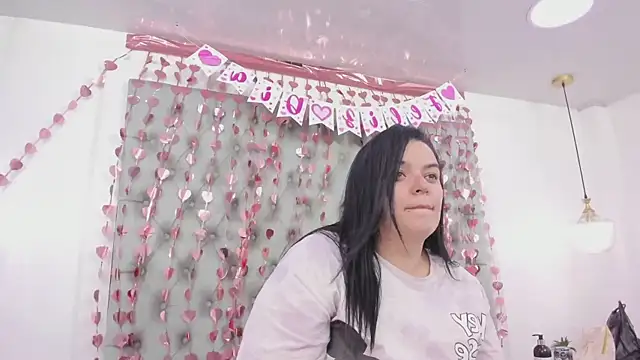 anette cooper online show from February 7, 2026, 3:25 am