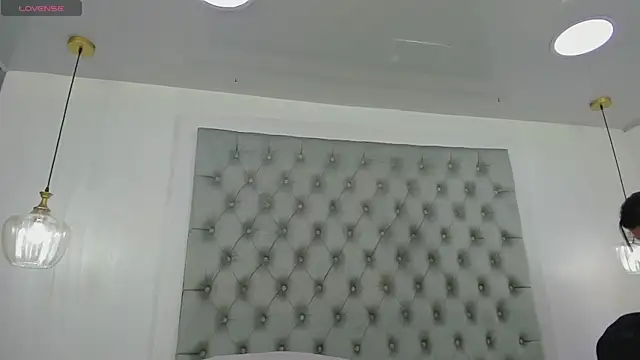 anette cooper online show from October 4, 2025, 3:41 am