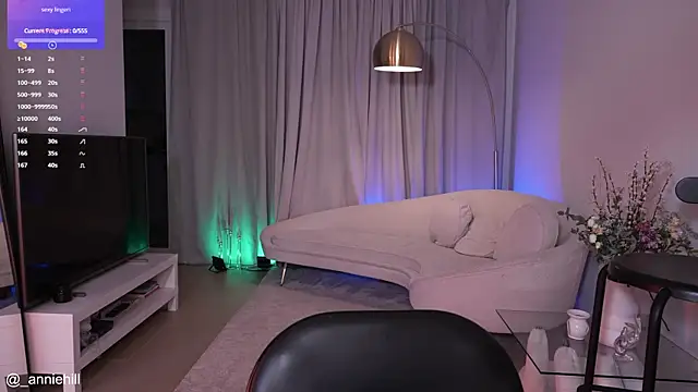 anniehillofficial online show from January 15, 2025, 7:55 pm