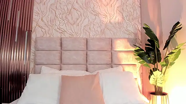 Snapshot of Gaia_Stone chatting on February 12, 2026, 12:27 pm Gaia Stone online show from February 12, 2026, 12:27 pm